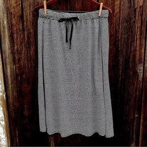 NWT Eileen Fisher Organic Linen Jersey Black and White Striped Skirt size SP